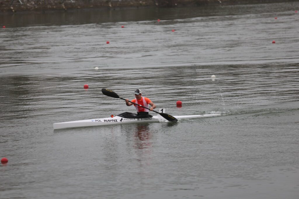 Compétiteur de l'ENBCK lors des sélections équipe de France canoë-kayak.